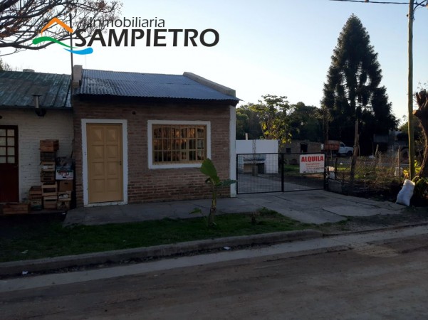 Casa 1 dormitorio y patio a metros de la plaza, Villa Urquiza