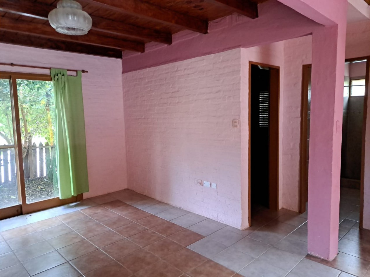 Casa quinta con pileta, amplio terreno, buena ubicacion