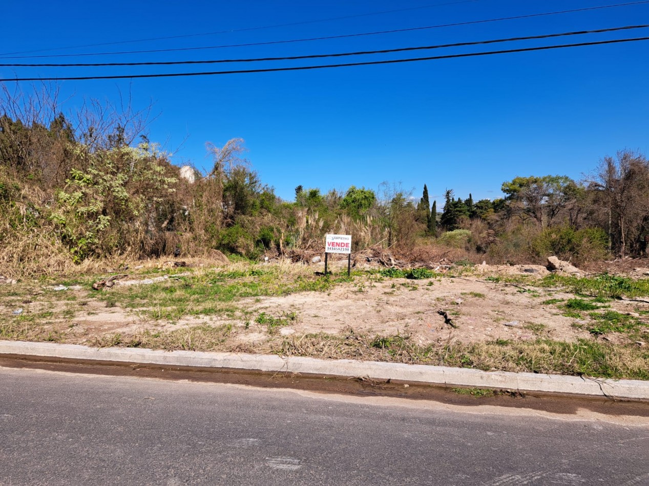 Amplio terreno en calle Echeverria al 2100