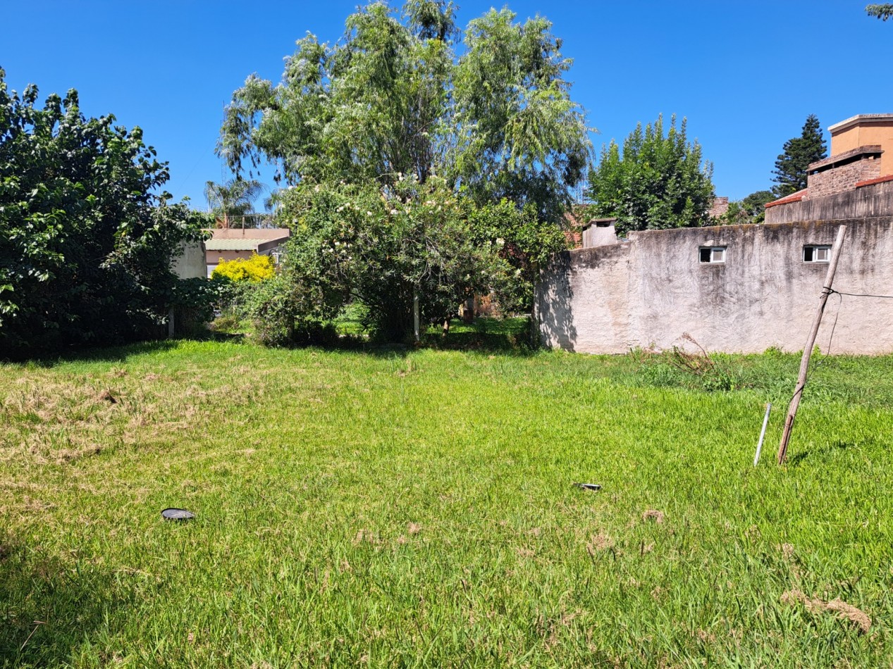 Casa 2 dormitorios amplio parquizado