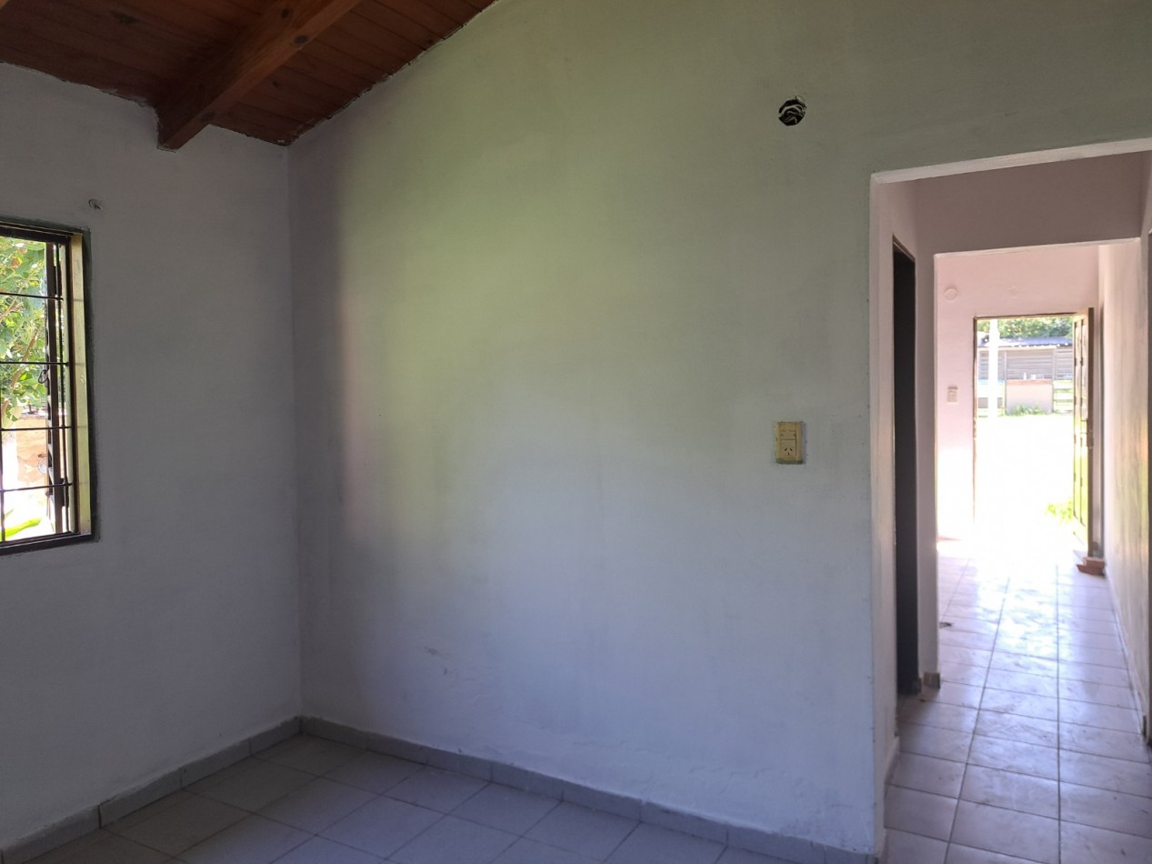 Casa 2 dormitorios amplio parquizado