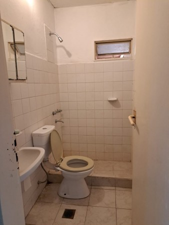 Casa 2 dormitorios, amplio garage y patio en Colonia Nueva Villa Urquiza