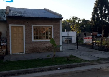 Casa 1 dormitorio y patio a metros de la plaza, Villa Urquiza