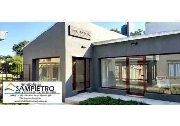 Local comercial opcion anual y de temporada, frente a la plaza, Villa Urquiza. Local 4